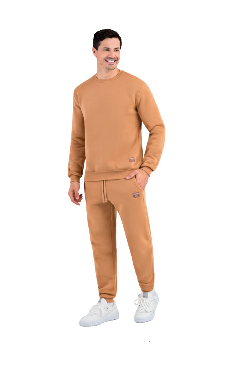 Blusa moletom decote careca e calça jogger moletom